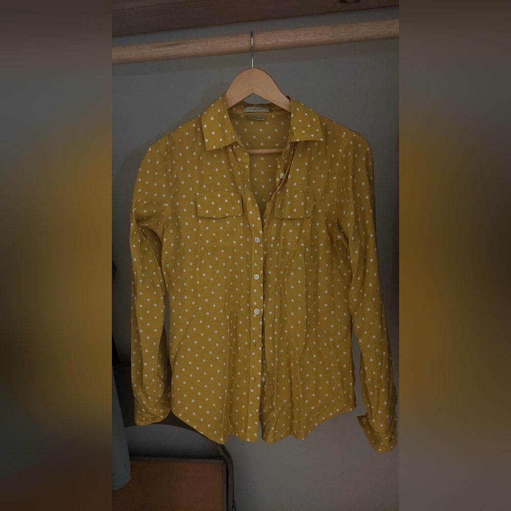 Yellow polka dot Van Heusen collared long sleeve button down
